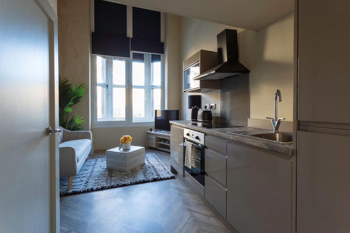 Majestic - Rose Platinum Apartment