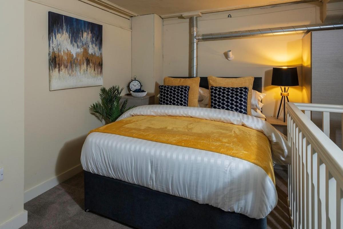 Majestic - Rose Platinum Leeds (West Yorkshire)